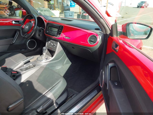 Продажа на аукционе авто 2012 Volkswagen Beetle 2.5l, vin: 3VWJP7ATXCM601089, номер лота: 44896706
