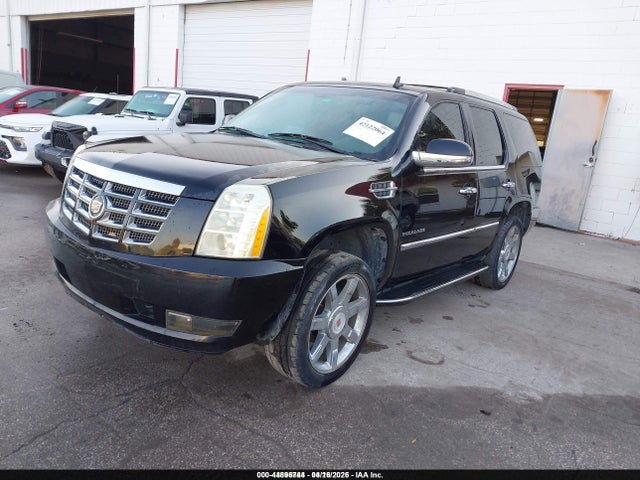 44896744 :رقم المزاد ، 1GYS3BEF0DR200347 vin ، 2013 Cadillac Escalade Luxury مزاد بيع
