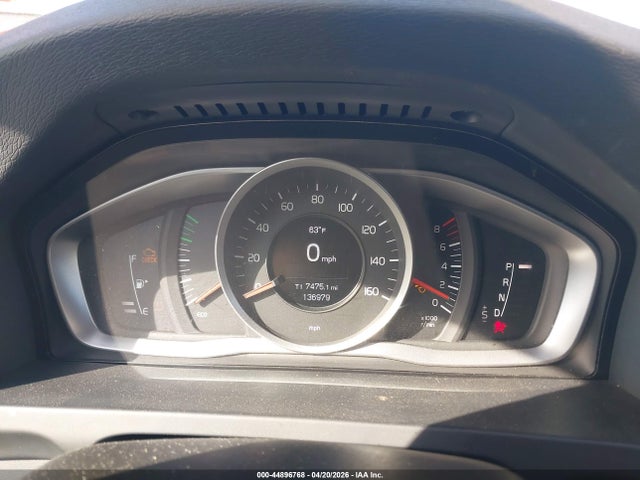 2017 Volvo S60 T5 Dynamic მანქანა იყიდება აუქციონზე, vin: YV140MTL8H2434322, აუქციონის ნომერი: 44896768