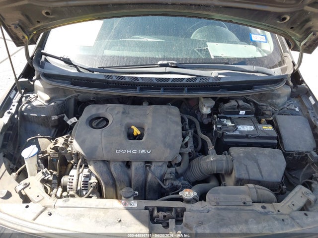 2017 Kia Forte S მანქანა იყიდება აუქციონზე, vin: 3KPFL4A72HE009595, აუქციონის ნომერი: 44896781