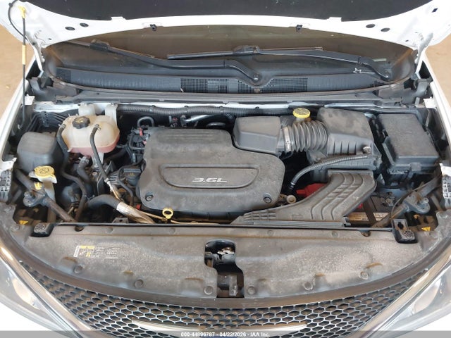 Aukcja sprzedaży 2017 Chrysler Pacifica Limited, vin: 2C4RC1GG2HR544833, numer aukcji: 44896787