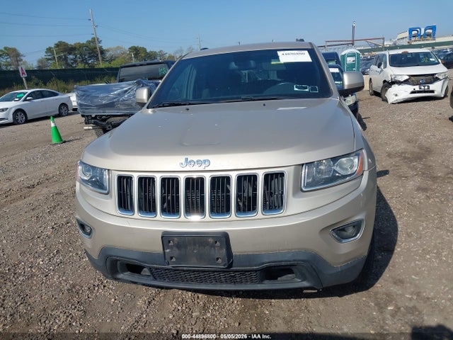 2015 Jeep Grand Cherokee Laredo მანქანა იყიდება აუქციონზე, vin: 1C4RJFAGXFC704863, აუქციონის ნომერი: 44896800