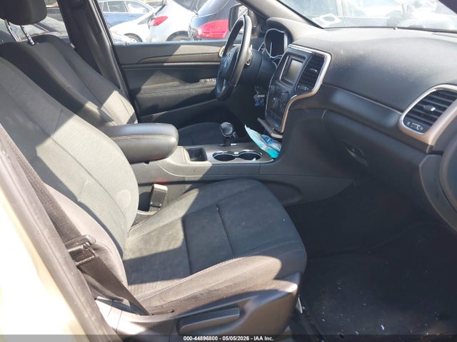 2015 Jeep Grand Cherokee Laredo მანქანა იყიდება აუქციონზე, vin: 1C4RJFAGXFC704863, აუქციონის ნომერი: 44896800