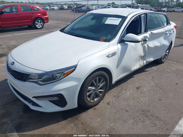 2020 Kia Optima Lx მანქანა იყიდება აუქციონზე, vin: 5XXGT4L31LG381413, აუქციონის ნომერი: 44896847