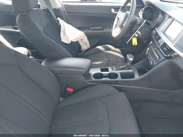2020 Kia Optima Lx მანქანა იყიდება აუქციონზე, vin: 5XXGT4L31LG381413, აუქციონის ნომერი: 44896847