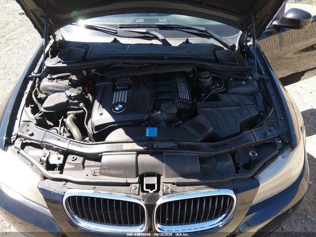 44896896 :رقم المزاد ، WBAPH5G5XBNM80167 vin ، 2011 Bmw 328i مزاد بيع