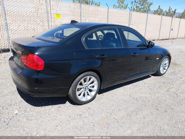 44896896 :رقم المزاد ، WBAPH5G5XBNM80167 vin ، 2011 Bmw 328i مزاد بيع
