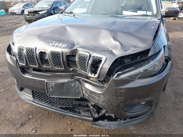 44896901 :رقم المزاد ، 1C4PJMLB1KD419132 vin ، 2019 Jeep Cherokee Latitude Plus 4x4 مزاد بيع