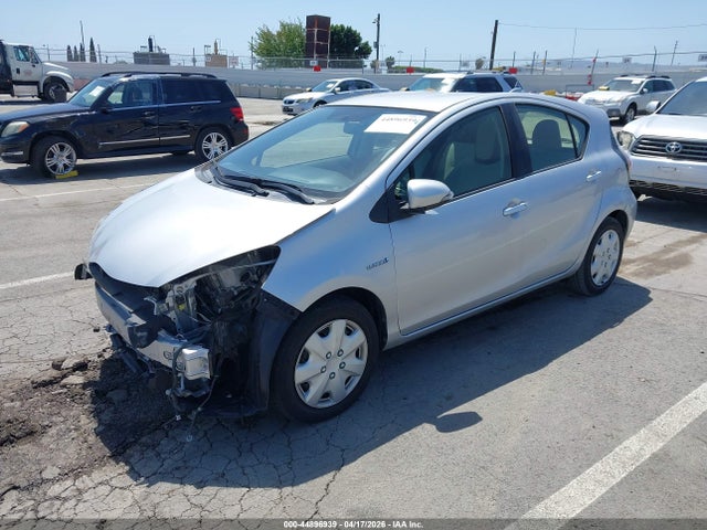 JTDKDTB31G1117547 Toyota Prius C One