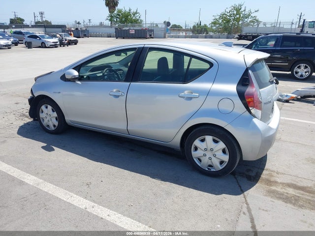 JTDKDTB31G1117547 Toyota Prius C One