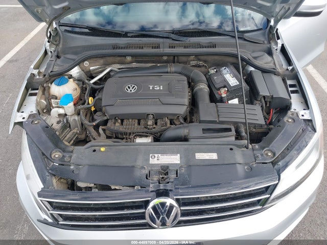 3VWD17AJ7FM401949 Volkswagen Jetta 1.8t Se