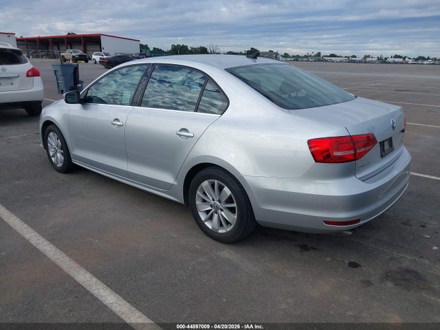 3VWD17AJ7FM401949 Volkswagen Jetta 1.8t Se
