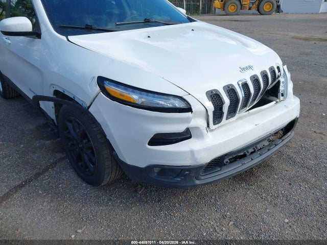 Продаж на аукціоні авто 2016 Jeep Cherokee Latitude, vin: 1C4PJLCB3GW374412, номер лоту: 44897011