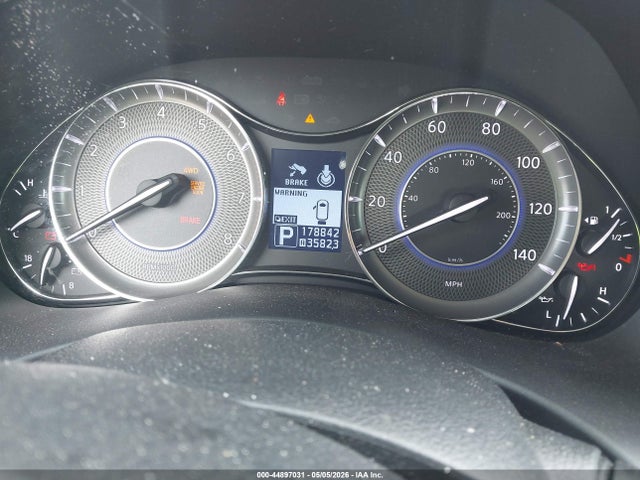 44897031 :رقم المزاد ، JN8AZ2NE6B9006706 vin ، 2011 Infiniti Qx56 مزاد بيع
