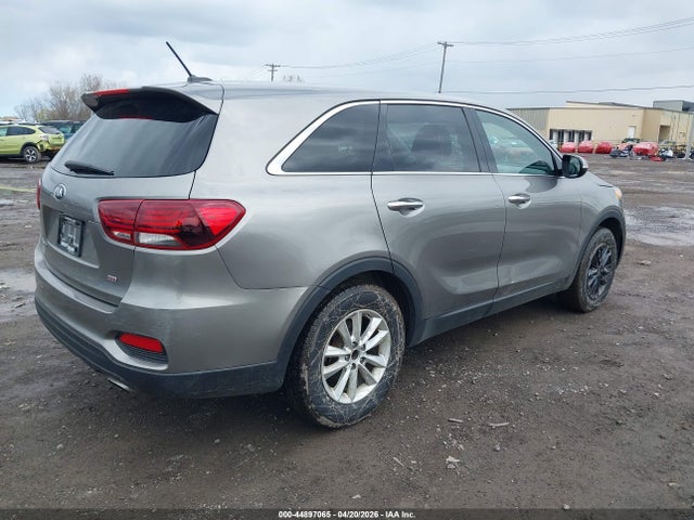 Продажа на аукционе авто 2019 Kia Sorento 2.4l Lx, vin: 5XYPG4A39KG520379, номер лота: 44897065