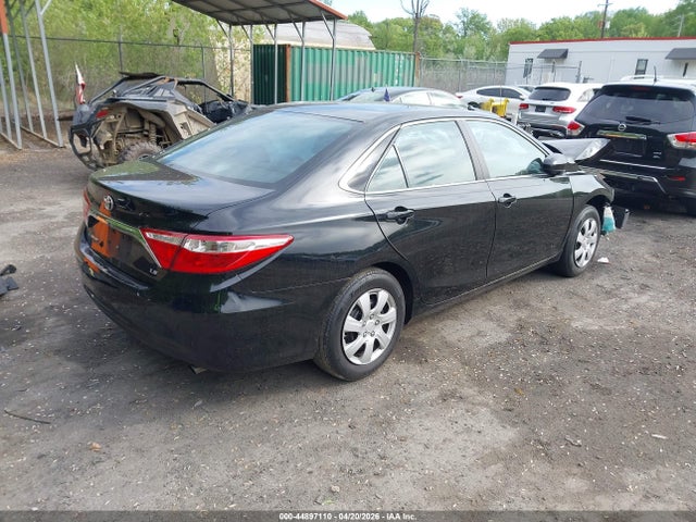 2017 Toyota Camry Le მანქანა იყიდება აუქციონზე, vin: 4T1BF1FK8HU310533, აუქციონის ნომერი: 44897110