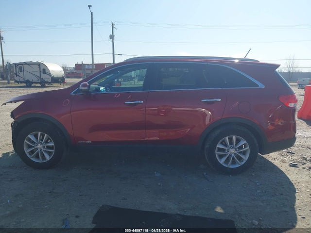 44897115 :رقم المزاد ، 5XYPGDA58HG208130 vin ، 2017 Kia Sorento 3.3l Lx مزاد بيع