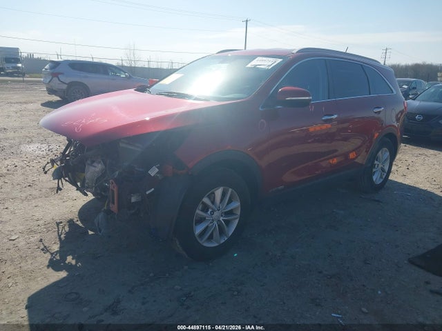 44897115 :رقم المزاد ، 5XYPGDA58HG208130 vin ، 2017 Kia Sorento 3.3l Lx مزاد بيع