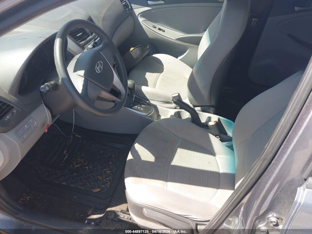 44897128 :رقم المزاد ، KMHCT4AE3FU841622 vin ، 2015 Hyundai Accent Gls مزاد بيع