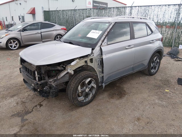 Hyundai Venue Sel 2020 KMHRC8A39LU022240 Image 2