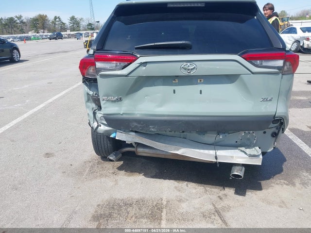 Toyota Rav4 Xle Premium 2023 JTMC1RFV4PD105998 Image 17