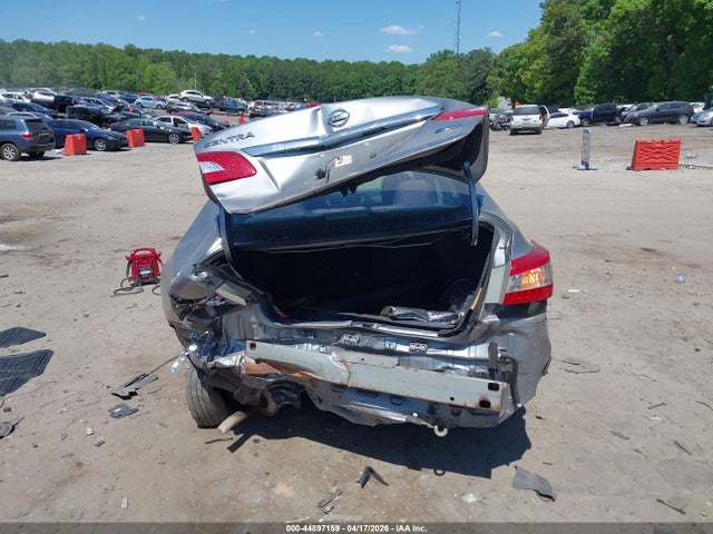 2014 Nissan Sentra S მანქანა იყიდება აუქციონზე, vin: 3N1AB7APXEY240661, აუქციონის ნომერი: 44897159