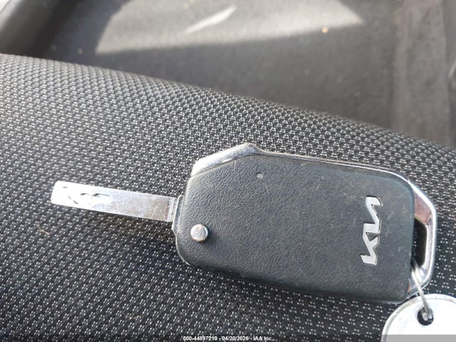 3KPF24AD2PE638698 KIA Forte Lxs
