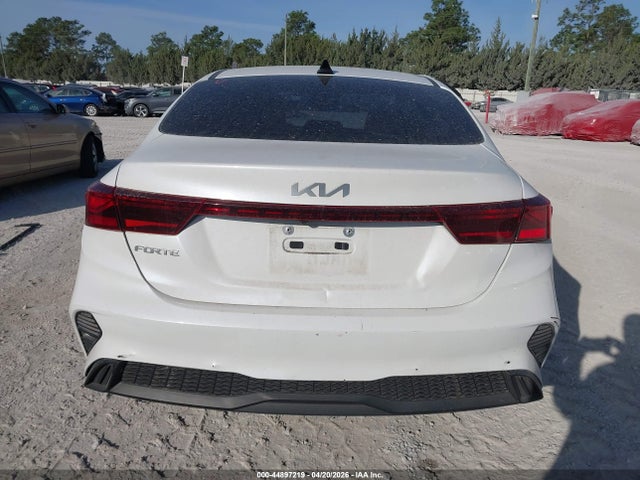 3KPF24AD2PE638698 KIA Forte Lxs