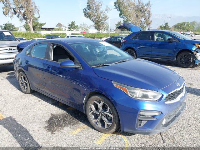 2019 3KPF24AD4KE094925 main image
