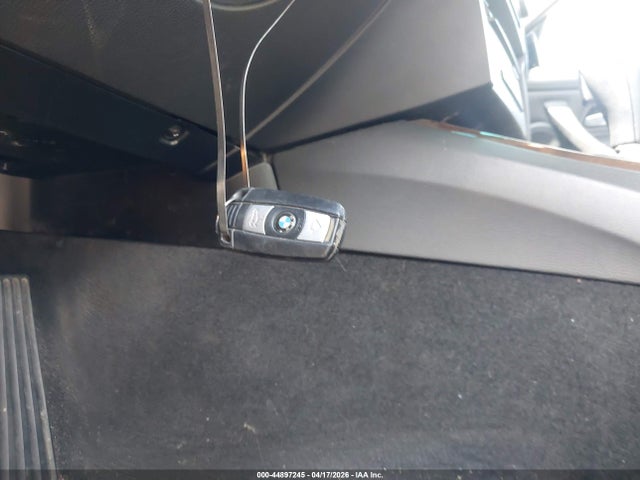 2011 Bmw 328i Xdrive მანქანა იყიდება აუქციონზე, vin: WBAPK5C50BA654732, აუქციონის ნომერი: 44897245