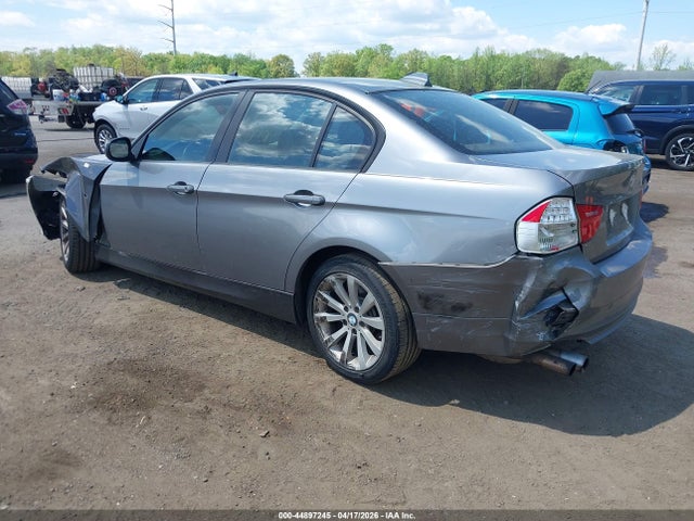 2011 Bmw 328i Xdrive მანქანა იყიდება აუქციონზე, vin: WBAPK5C50BA654732, აუქციონის ნომერი: 44897245