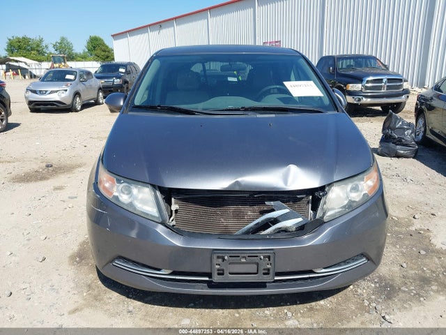 2016 Honda Odyssey Se მანქანა იყიდება აუქციონზე, vin: 5FNRL5H38GB141825, აუქციონის ნომერი: 44897253