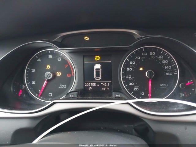 Продажа на аукционе авто 2015 Audi Allroad 2.0t Premium, vin: WA1TFAFL0FA010012, номер лота: 44897328