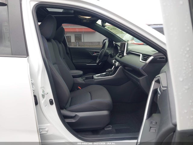 JTM16RFV3PD549057 Toyota Rav4 Hybrid Se