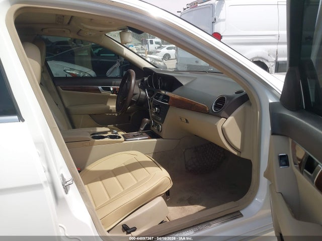 Aukcja sprzedaży 2014 Mercedes-benz C 250 Sport, vin: WDDGF4HB3EG229593, numer aukcji: 44897367