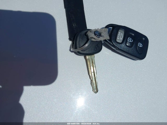 Продаж на аукціоні авто 2016 Hyundai Elantra Se, vin: KMHDH4AE5GU545461, номер лоту: 44897380