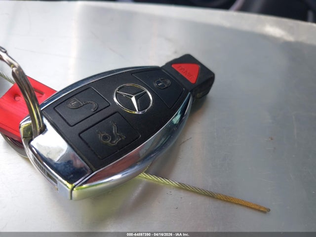 Aukcja sprzedaży 2015 Mercedes-benz C 300 Luxury 4matic, vin: 55SWF4KB9FU040469, numer aukcji: 44897390