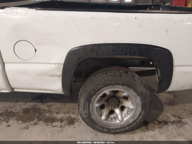 Продаж на аукціоні авто 2000 Gmc Sierra 2500 Sl, vin: 1GTGK29U6YE316009, номер лоту: 44897396