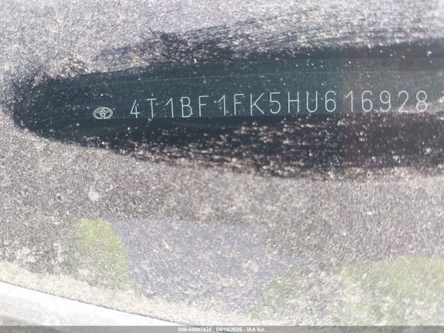 4T1BF1FK5HU616928 Toyota CAMRY SE