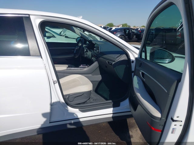 KMHL24JA6PA259713 Hyundai SONATA SE