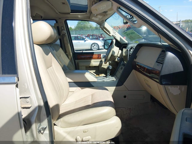 Продаж на аукціоні авто 2005 Lincoln Navigator, vin: 5LMFU28505LJ11060, номер лоту: 44897470