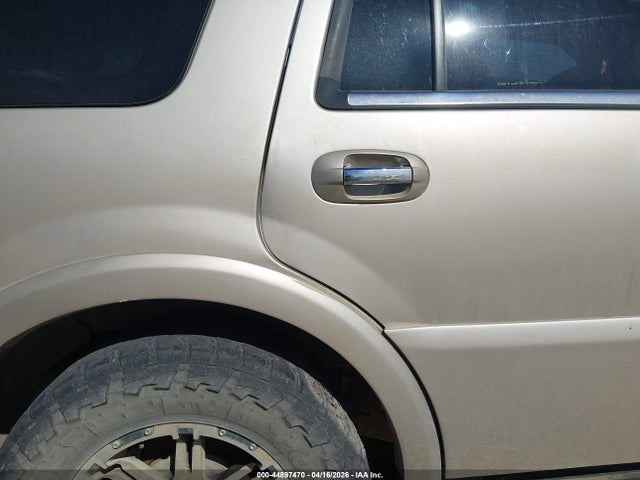 Продаж на аукціоні авто 2005 Lincoln Navigator, vin: 5LMFU28505LJ11060, номер лоту: 44897470