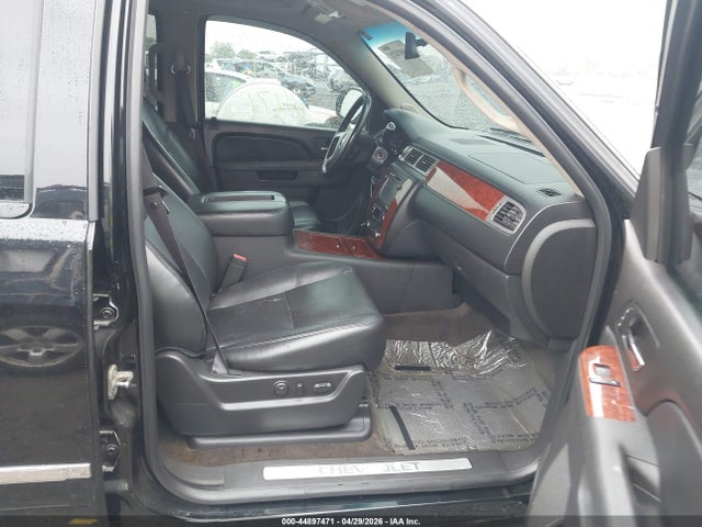 44897471 :رقم المزاد ، 1GNSKCE07CR220062 vin ، 2012 Chevrolet Tahoe Ltz مزاد بيع