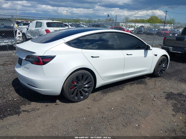 2022 Tesla Model 3 Performance Dual Motor All-wheel Drive მანქანა იყიდება აუქციონზე, vin: 5YJ3E1EC7NF237973, აუქციონის ნომერი: 44897487