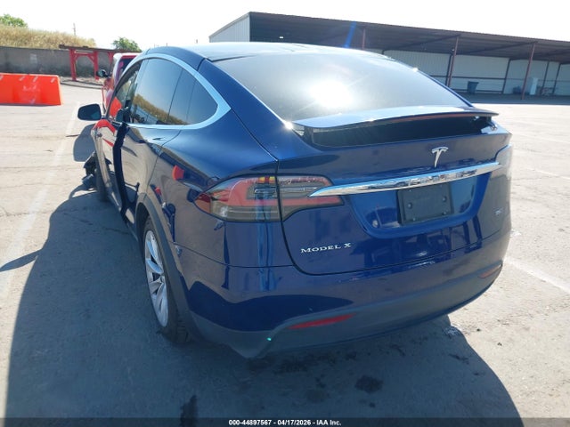 Продаж на аукціоні авто 2018 Tesla Model X 100d/75d/p100d, vin: 5YJXCAE21JF102478, номер лоту: 44897567