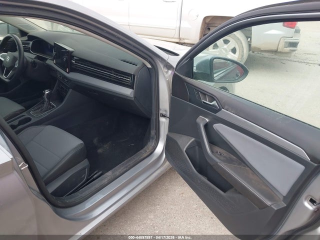 2025 Volkswagen Jetta 1.5t Se მანქანა იყიდება აუქციონზე, vin: 3VW7X7BUXSM014150, აუქციონის ნომერი: 44897597