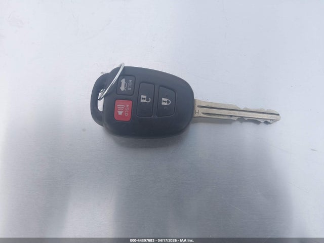 5YFBURHE1GP427009 Toyota COROLLA LE