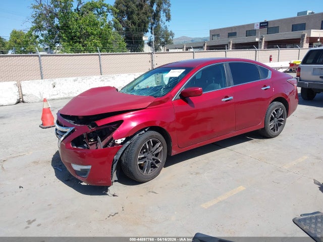 2015 Nissan Altima 2.5/2.5 S/2.5 Sl/2.5 Sv მანქანა იყიდება აუქციონზე, vin: 1N4AL3AP0FC424901, აუქციონის ნომერი: 44897768