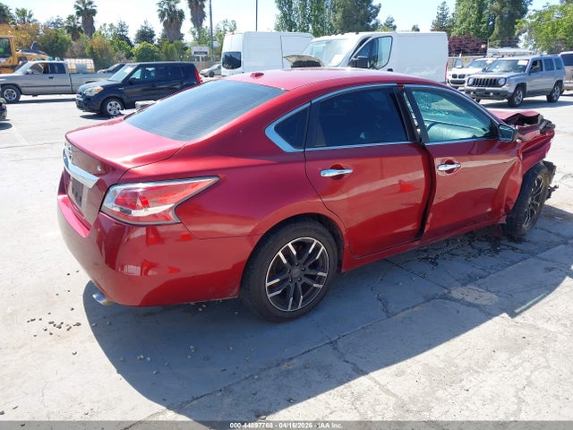 2015 Nissan Altima 2.5/2.5 S/2.5 Sl/2.5 Sv მანქანა იყიდება აუქციონზე, vin: 1N4AL3AP0FC424901, აუქციონის ნომერი: 44897768