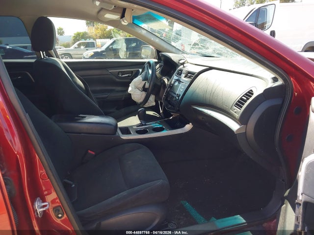 2015 Nissan Altima 2.5/2.5 S/2.5 Sl/2.5 Sv მანქანა იყიდება აუქციონზე, vin: 1N4AL3AP0FC424901, აუქციონის ნომერი: 44897768